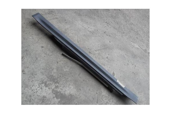 Recambio de spoiler talonera lat. izquierda para mini one 1.4 95cv referencia OEM IAM 51777147916  