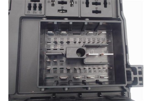 Recambio de caja fusibles/rele para saab 9-3 cabriolet 2.0 t referencia OEM IAM 12805076  