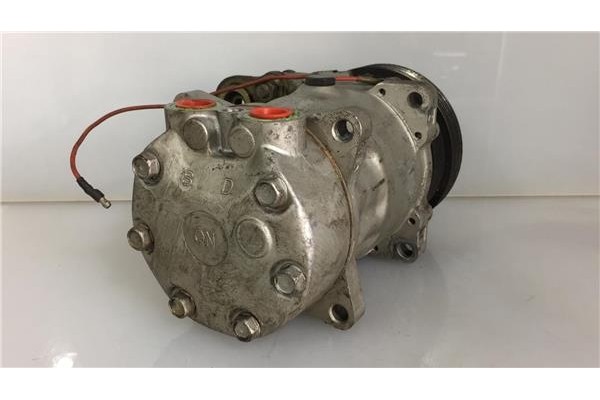 Recambio de compresor aire acond. para renault r 21 berlina (b/l48) 1.7 referencia OEM IAM 811026123 SD7097H15 