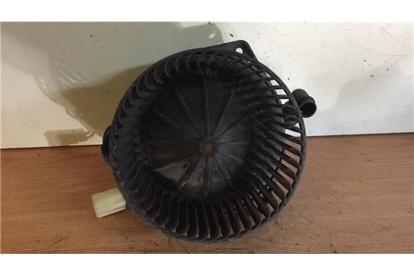 Recambio de motor calefaccion para nissan vanette cargo (hc23)(1995) 2.3 d referencia OEM IAM 4868030350 0130111154 