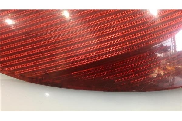 Recambio de piloto trasero izquierdo para peugeot 206 1.4 hdi eco 70 referencia OEM IAM 6350P1  