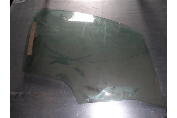Recambio de luna puerta delantero derecha para citroen c3 1.4 hdi referencia OEM IAM 9202A2  