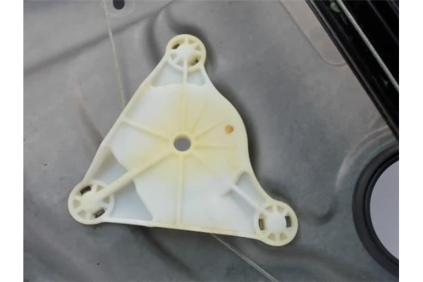 Recambio de elevalunas electrico trasero derecho para volkswagen golf iv berlina (1j1) referencia OEM IAM 1J4839730H  