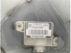Recambio de puerta delantero derecha para opel vectra b berlina 2.0 gt referencia OEM IAM 24435973  