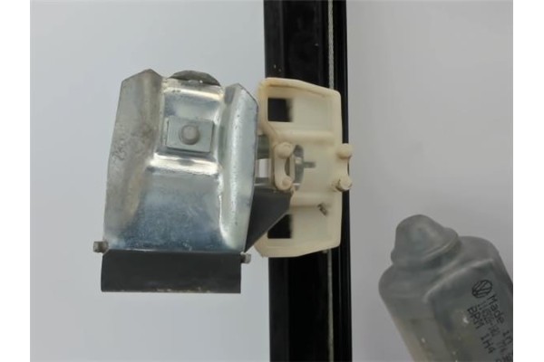 Recambio de mecanismo elevalunas trasero derecho para seat alhambra (7v9) referencia OEM IAM 1H4959811B  