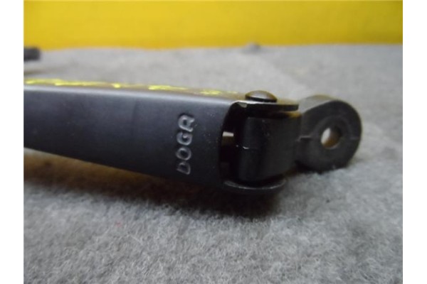 Recambio de brazo limpiaparabrisas delantero para suzuki samurai (sj) 1.3 hardtop referencia OEM IAM  DOGA 