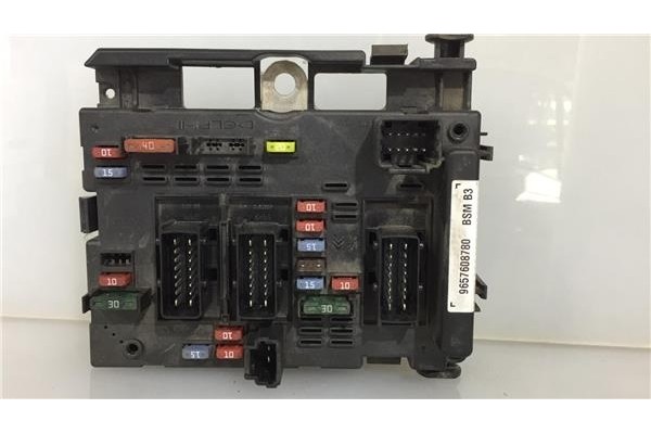 Recambio de caja fusibles/rele para peugeot 307 (3a/c) 1.6 hdi 110 referencia OEM IAM 9657608780 44824480 