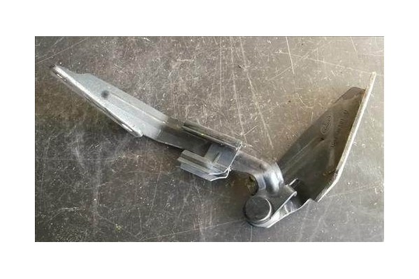 Recambio de bisagra capo izquierda para ford focus (daw, dbw) 1.6 16v referencia OEM IAM 1101591  
