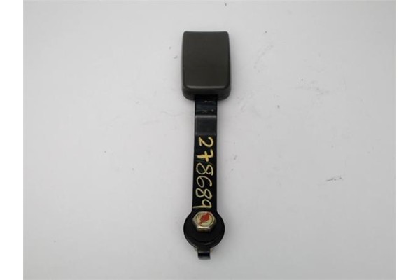 Recambio de anclaje cinturon delantero izquierdo para nissan terrano ii (r20) 2.4 4wd referencia OEM IAM 868420F000  