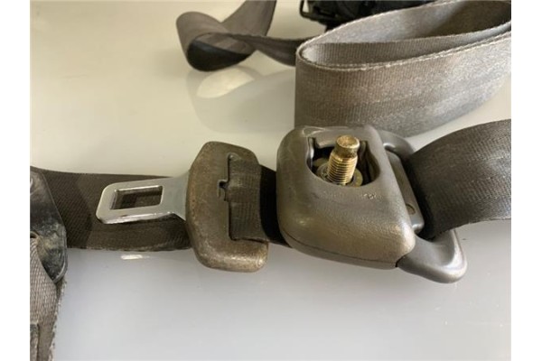 Recambio de cinturon seguridad delantero derecho para nissan terrano ii (r20) 2.4 4wd referencia OEM IAM 868440F 868440F060 