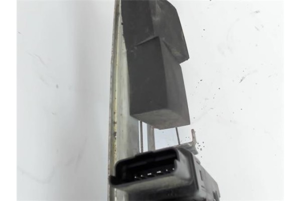 Recambio de mecanismo elevalunas trasero derecho para renault megane ii berlina 3p referencia OEM IAM 8200028068 LTRN706R 820101