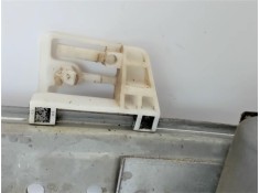 Recambio de mecanismo elevalunas trasero derecho para renault megane ii berlina 3p referencia OEM IAM 8200028068 LTRN706R 820101
