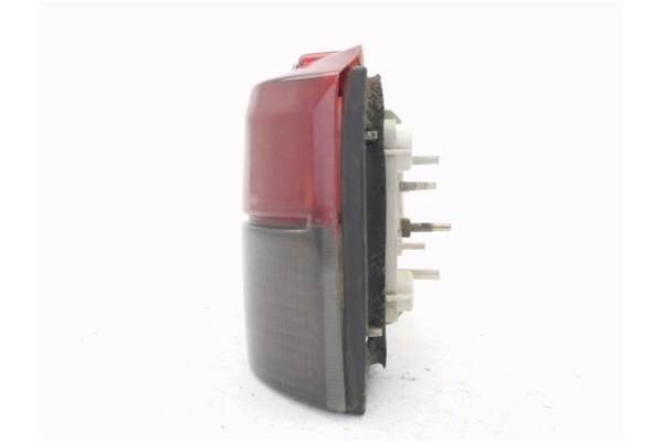 Recambio de piloto trasero derecho para peugeot 205 ii (20a/c) 1.8 diesel referencia OEM IAM 635182  
