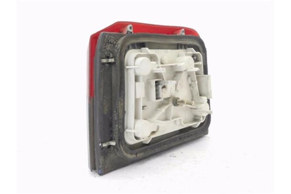 Recambio de piloto trasero derecho para peugeot 205 ii (20a/c) 1.8 diesel referencia OEM IAM 635182  