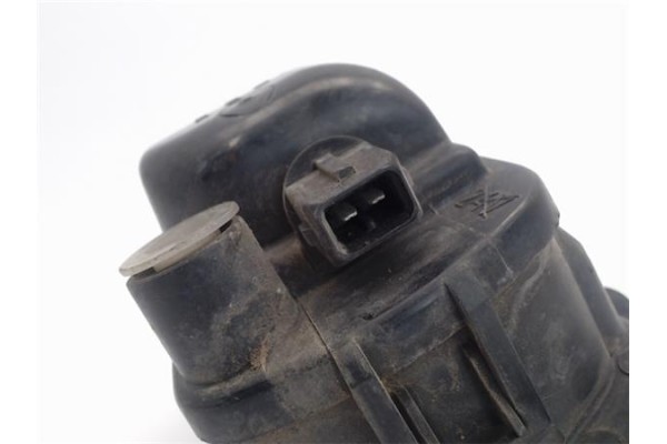 Recambio de faro antiniebla derecho para ford fiesta berlina referencia OEM IAM   438 , FIAT | 456 , FIAT | 36 , FORD | 6 , FORD