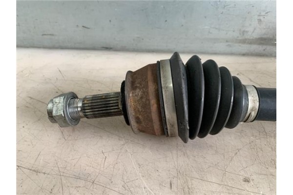 Recambio de palier delantero derecho para peugeot bipper 1.4 básico referencia OEM IAM 1607734980 3273TC 