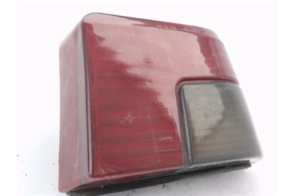 Recambio de piloto trasero derecho para peugeot 205 ii (20a/c) 1.8 diesel referencia OEM IAM 635182  