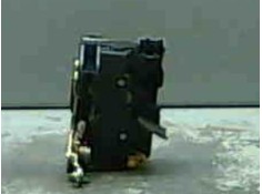 Recambio de cierre electromagnetico delantero derecho para renault twingo i (c06) 1.3 (c063/64) referencia OEM IAM 7701058531  