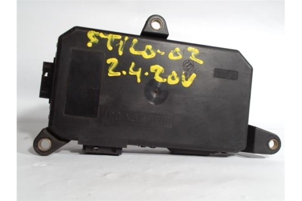 Recambio de centralita cierre para fiat stilo (192) 2.4 20v gt referencia OEM IAM 46775024 096313 