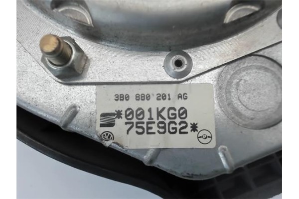 Recambio de airbag volante para volkswagen golf iv berlina (1j1) referencia OEM IAM 3B0880201   Recambio de airbag volante para volkswagen golf iv berlina (1j1) referencia OEM IAM 3B0880201