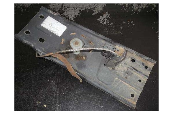 Recambio de porta rueda para chrysler voyager gs 2.4 i referencia OEM IAM 4860958AB  