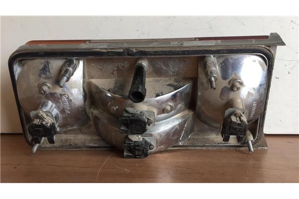 Recambio de piloto trasero derecho para lada niva (2121/21213/21214/21215/2131) 1.6 5000 referencia OEM IAM 2106371804  