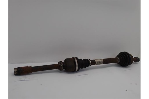 Recambio de palier delantero derecho para peugeot 308 1.6 gt referencia OEM IAM   