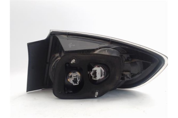 Recambio de piloto trasero izquierdo para mazda 3 berlina (bk) referencia OEM IAM BP4K51180D  