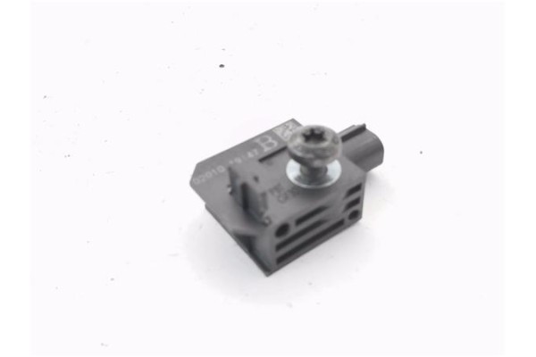 Recambio de sensor impacto para opel astra j 1.6 referencia OEM IAM 13502577  