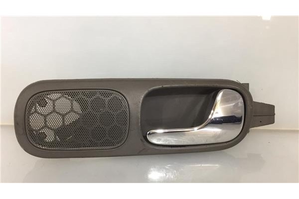 Recambio de manilla int. puerta delantero derecha para audi a3 (8l) 1.8 t ambiente referencia OEM IAM 8L0837020  