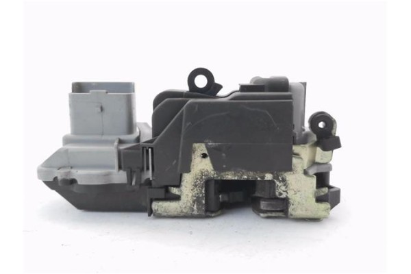 Recambio de cierre electromagnetico delantero izquierdo para citroen xsara picasso 2.0 hdi referencia OEM IAM 9135H5  