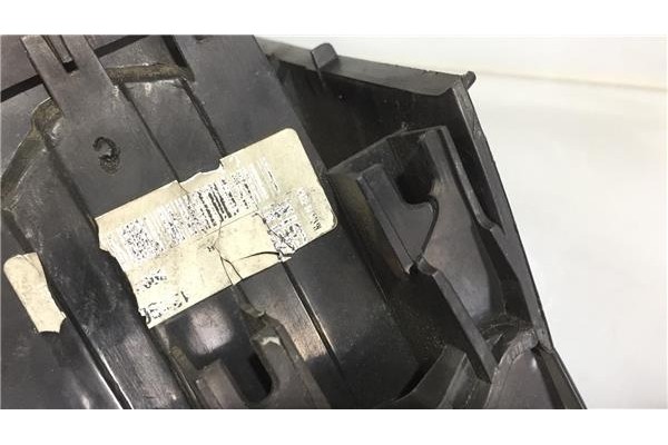 Recambio de piloto trasero derecho para opel meriva 1.7 cdti referencia OEM IAM 1222134  