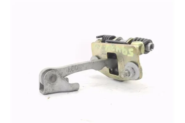 Recambio de asegurador puerta delantero derecha para citroen c2 1.4 hdi referencia OEM IAM 9181H6  
