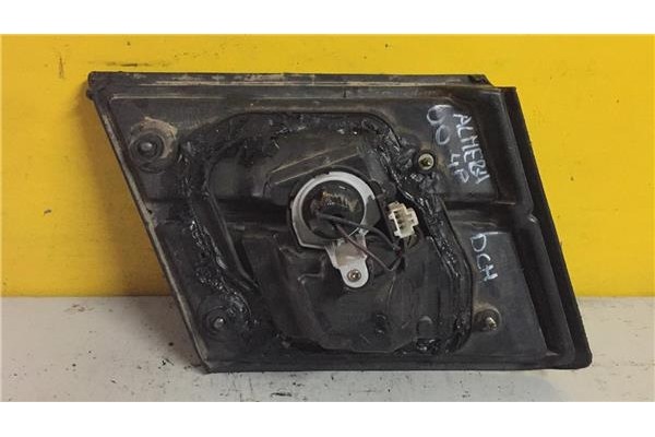 Recambio de piloto interior derecho para nissan almera (n15) 1.4 básico (1998) referencia OEM IAM   
