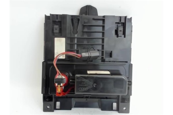 Recambio de cenicero para audi s6 berlina (4gc) 4.0 tfsi quattro referencia OEM IAM 4G0857951A  