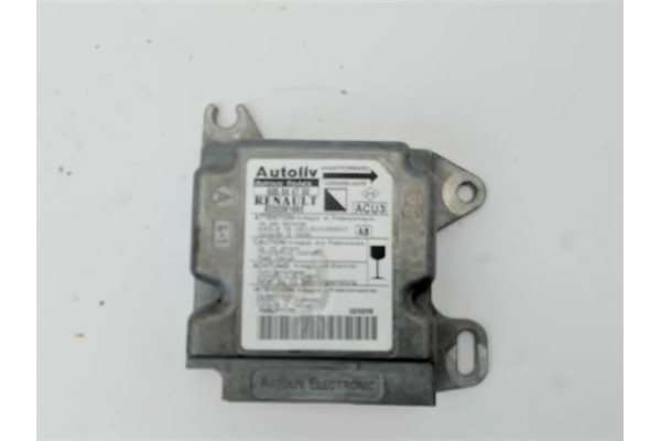 Recambio de centralita airbag para renault kangoo 4x4 1.9 rapid referencia OEM IAM 8200381660  