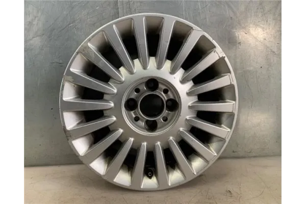 Recambio de llanta para fiat 500 1.3 d multijet referencia OEM IAM 51845435  