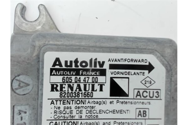 Recambio de centralita airbag para renault kangoo 4x4 1.9 rapid referencia OEM IAM 8200381660  