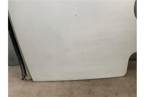 Recambio de puerta trasero derecha carga acristalada para citroen berlingo furgón 1.6 hdi 90 referencia OEM IAM 87030000  