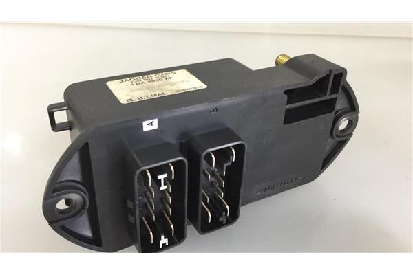 Recambio de caja fusibles/rele para jaguar xj (x300) 6 sovereign 4.0 referencia OEM IAM LNA2800AF  