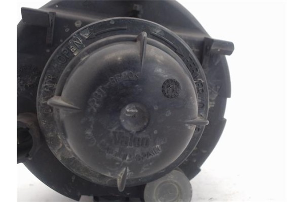 Recambio de faro antiniebla derecho para renault megane i fase 2 berlina (ba0) referencia OEM IAM 7700420120  