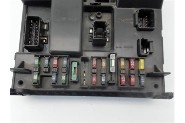 Recambio de caja fusibles/rele para peugeot 307 (s1) referencia OEM IAM 9651197580  