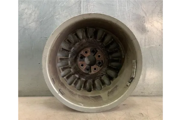 Recambio de llanta para fiat 500 1.3 d multijet referencia OEM IAM 51845435  