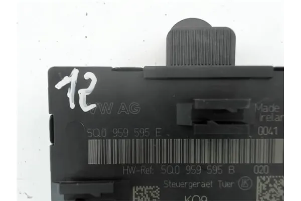 Recambio de centralita cierre puerta trasero derecha para audi a3 (8p1) referencia OEM IAM 5Q0959595E  