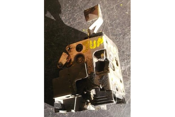 Recambio de cierre electromagnetico delantero derecho para citroen jumper furgón 2.8 hdi referencia OEM IAM 9136P4  