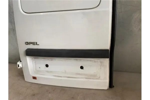 Recambio de puerta trasero izquierda carga cerrada para opel combo (corsa c) 1.3 cdti 16v referencia OEM IAM 128636 93170046 