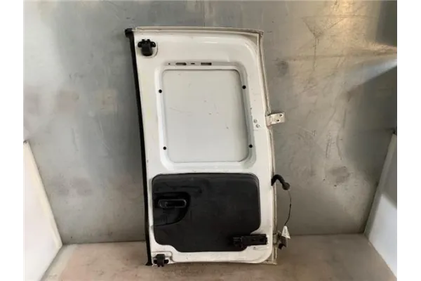 Recambio de puerta trasero izquierda carga cerrada para opel combo (corsa c) 1.3 cdti 16v referencia OEM IAM 128636 93170046 
