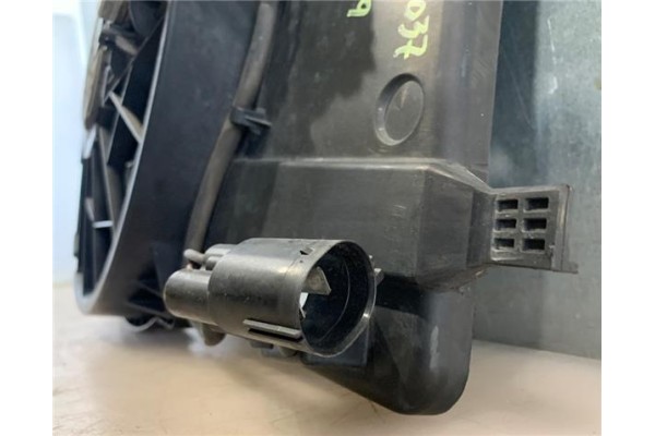 Recambio de electroventilador para volvo c30 2.0 d referencia OEM IAM 1137328366 130307073 
