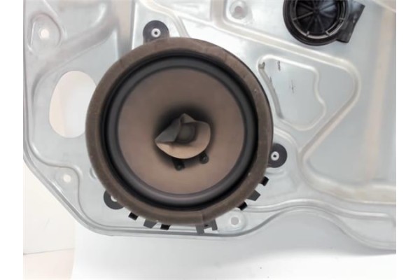 Recambio de mecanismo elevalunas delantero derecho para volvo c30 2.0 d referencia OEM IAM 8679979RH  