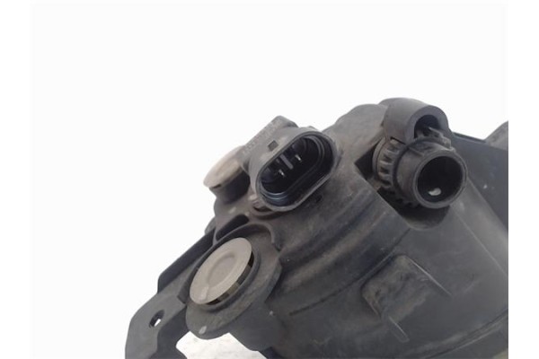 Recambio de faro antiniebla derecho para renault clio ii fase ii (b/cb0) referencia OEM IAM  89201772 